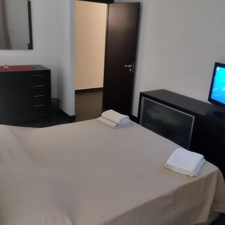 Terme House Villa Ачиреале Екстериор снимка
