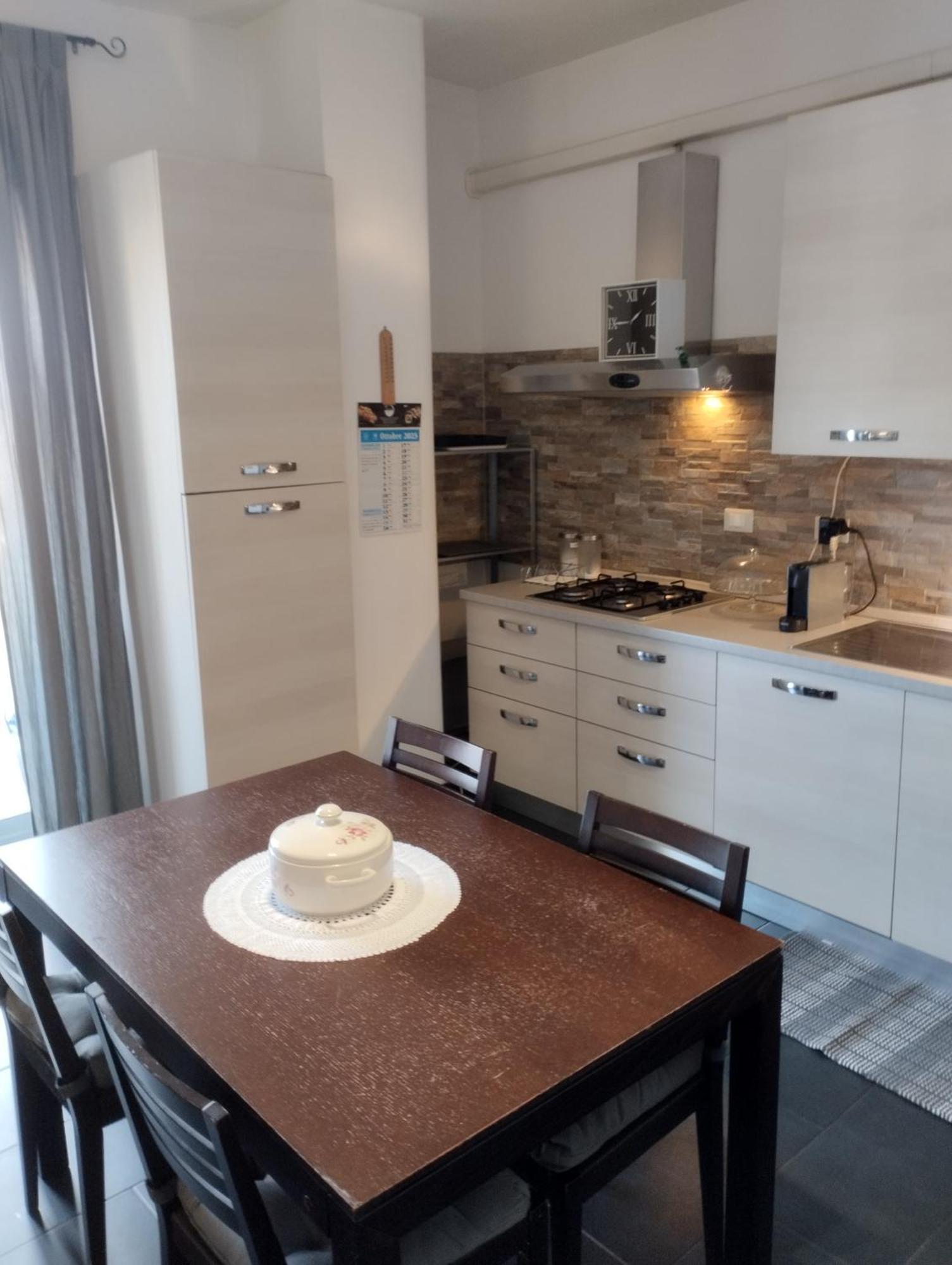 Terme House Villa Ачиреале Екстериор снимка
